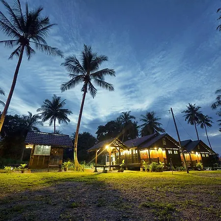 Kampung Tok Lembut Vacation Home Pantai Cenang  Room photo